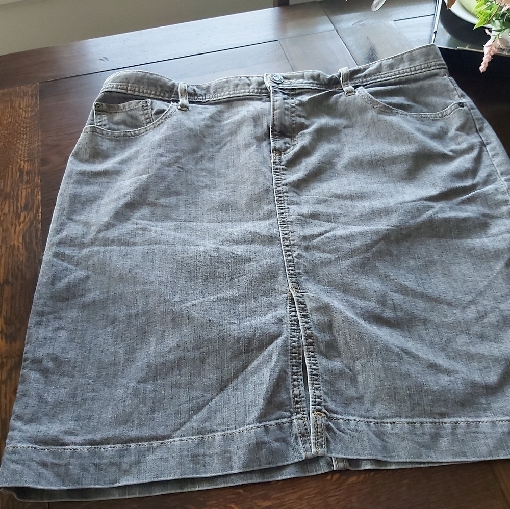 BLACK GAP JEAN SKIRT//B4